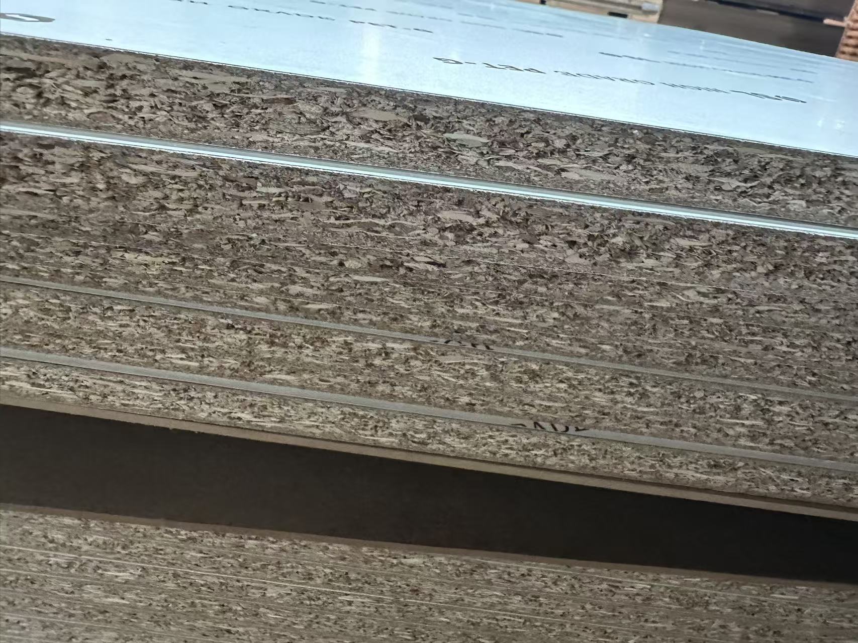 Close inspection of panel edge finishing